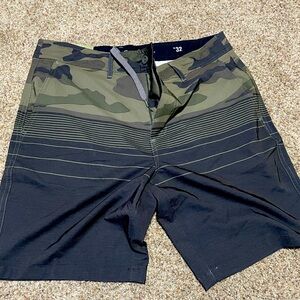 New w/ tags. Men’s 32 Camo Swim Shorts